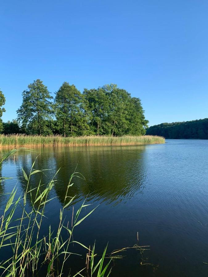 Campingplatz Miedzy Nami Nad Jeziorem *